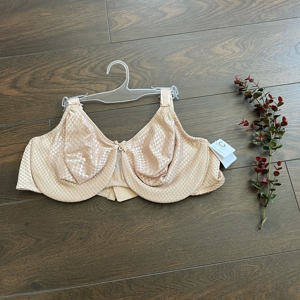 NWT Chantelle bra